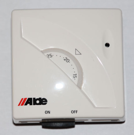 Huonetermostaatti 12 V vanhat sähköpatruunat ja pystylämm. - Alde 3000, 3010, 3020, 3030 ja osat - A2900560 - 3