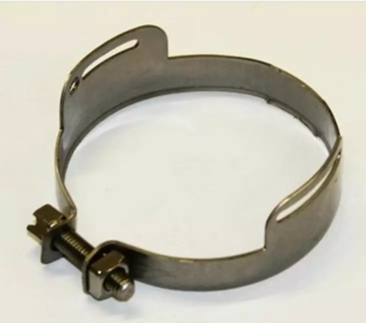 Pakoputken kiinnike E-2800/4000 / C-lämm. / Combi - Truma 2800-4000 jne varaosat - 39010-01500 - 2