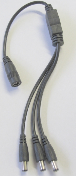 LED power supply distributor 3 way, LED-virran jako 3-osaan - Led polttimot sisälle ja ulos - 9934222 - 1