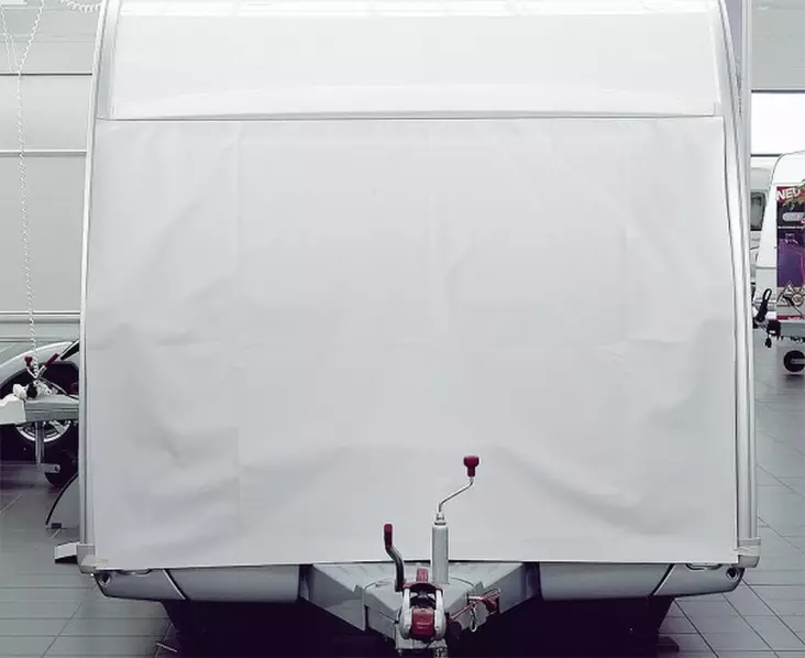 Matkailuvaunun etupään suojapeitto 160 x 220 cm, mukana alakiinnikkeet. - Keula- rengas- helma ja ikkuna suojat - 9965962 - 2