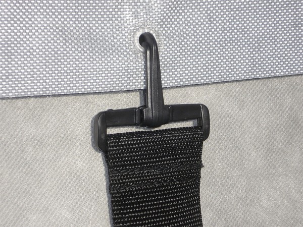 Kiinityshiihnat huppuun - Vaunu-auto ja varuste peitot - 9917254 - 1