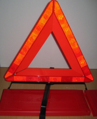 Varoituskolmio jaloilla - Varaosaluettelo ja muut tuotteet. - 6417196726784 - 1