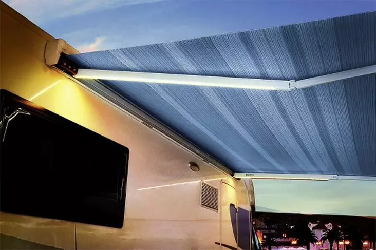 Markisen Leuchte Dometic - Laturit ja virta-asemat - 9904426 - 1