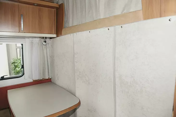 Thermo väliseinäpeitto alkoviautoihin - Lämpöverhot ja lattiamatot - 9942796 - 2