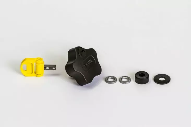 Emuk Varkaussuoja erikoispeileihin. - Merkkikohtaiset vetopeilit - 9981169 - 1