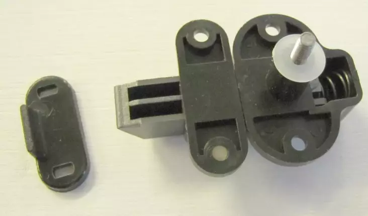 Komeron oven lukko+vastakappale - Lukot - 9946679 - 1