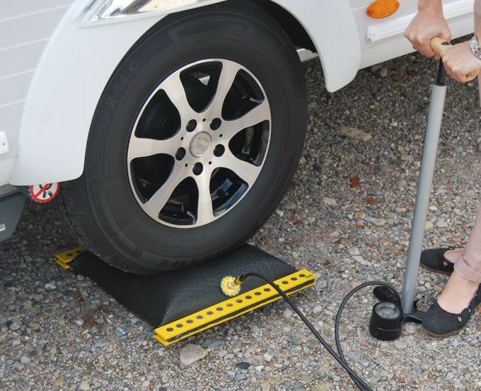 Nostotyyny paineilmalla EMUK Airlift - Nurkkatuet ja nostimet - 9981189 - 2