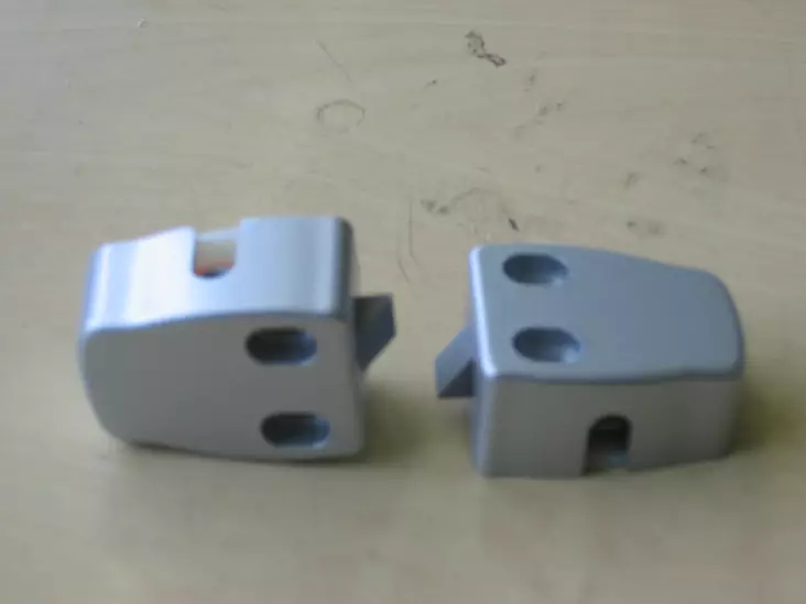 Pieni pikalukko/ oven tankolukkon päätylukko - Ovet. luulut. ikkuna ja osat - 225029 - 1