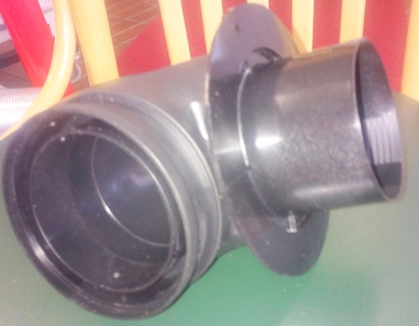 Truma lattianläpivienti EV 65mm ilmaputkelle-80 suojaputkelle - Ilmakeskuslämmityskierto osat - 9954599 - 1